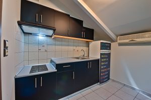 alexias-apartments-triple-room-22